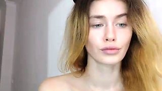 Amateur Webcam Teen Masturbates And Teases