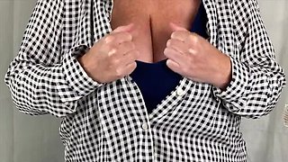 Mrs Mature Feet in Big Granny Panties Homemade British Amateur