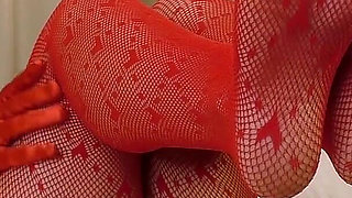 Click for Gif the Scent of Passion Has a Scarlet Hue