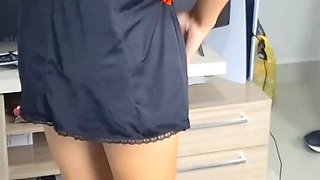 Housewife Without Panties Receives Internet Technician in Her Home