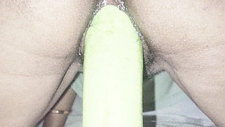 Pooja put his hand in wife's pussy and inserted her pussy.