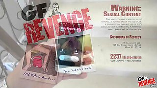 Girlfriend revenge - clittie eating