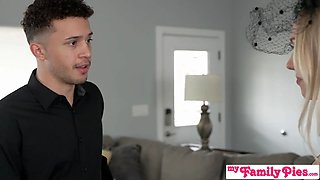 Blonde Braylin Bailey - "Bury Your Big Dick Deep In My Tight Pussy!