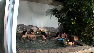 Amateur Asian teen sucks this big hard cock