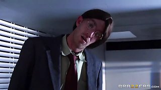 Brazzers - Dirty Milf Phoenix Marie loves cock