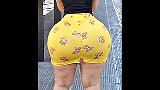 Big Ass Waiting for the Bus in Argentina