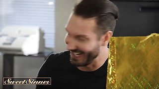 Yummy sinner - lonely blondie cougar takes her gardener to bed and rides his thick, pulsing shaft