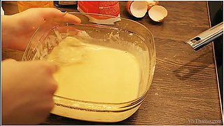 Kitchen Lessons - Ginger Mary & Stasey