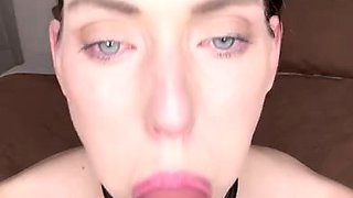 Webcam fun mature brunette with toys cum on cam