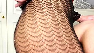 Big ass brunette MILF amateur in sexy black pantyhose