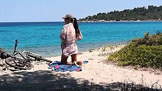 NAKED Sun Tanning Girl SPYCAM Video - SOLO Female