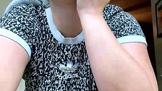 Love Chat Big Boobs Brunette Masturbating For Cam