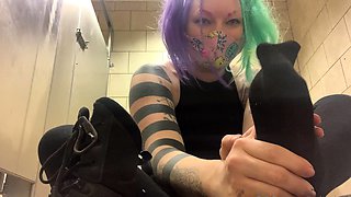 Pee drinking piss fetish babe solo plays with bottle