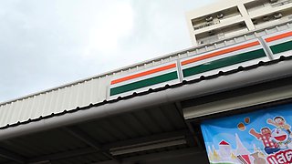 Thai teen picked up for threesome sex