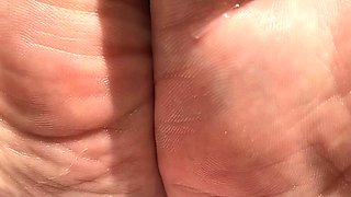 Close up amateur masturbating solo
