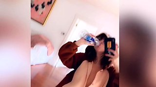 Amateur Teen Dances and Teases Solo on cam