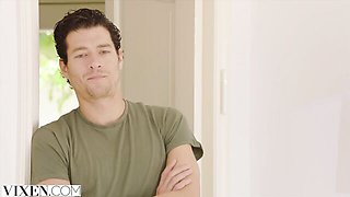 Flirtatious Xander and Cadey's blowjob movie