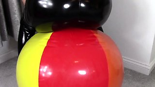 amateur vip ass masturbating on live webcam