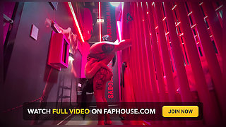 Lesbian Tinder Date at Motel Ends in Rimjob - Anitta Miller & Sweet Kimmi