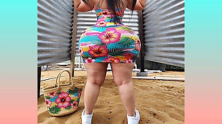 Big-bottomed Woman Changing in Fitting Room