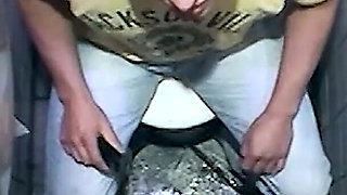 Amateur Sex on the Toilet