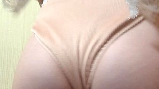 Elza Kom Ass Worship