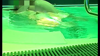 18yo Fan Spotted Me at the Public Spa and Filled Me up in the Hot Tub