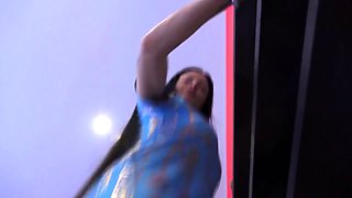 Foot fetish cumload with brunette