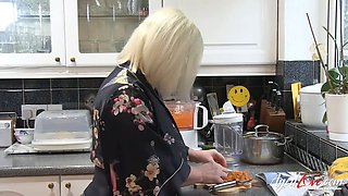 The hot, tall worker comes to sexy Laceys