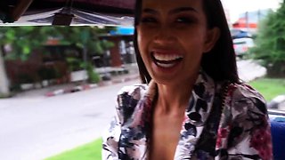 Thai MILF amateur takes a big cock anal