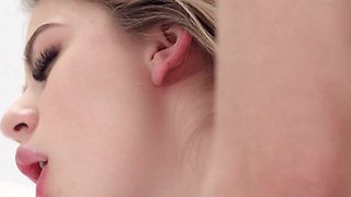 Attractive Sladyen Skaya mind-blowing sex scene