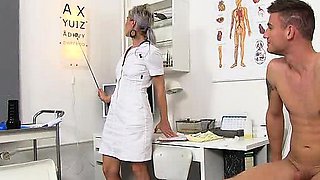 Czech milf doctor Beate mom boy hospital hj with cum on tits