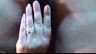 Big Ass Girl Masturbates on the Bed