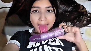 Sharing a Motel Bedroom with My Huge-boobed Step-sister