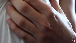 Lesbian Mila Maeves Big Clit Squirt