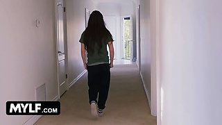 Big Tits blonda milf & tiny blonde teenie patient reach climax together - mylf