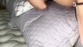 Cute amateur webcam teen girl toying pussy on webcam