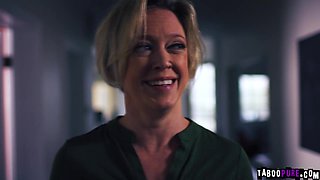 Dee and Lulu having energetic lesbian sex