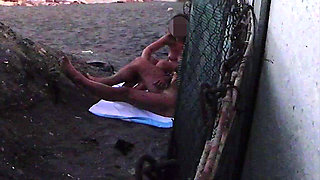 Flashing My Cock in Front of My Stepdaughter in a Beach and She Helps Me Cumshot in Front of Everyone