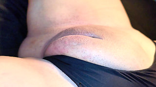 Smacking a Huge and Plump Pussy...