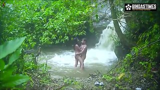 Indian beauty captivates with daring waterfall passion in thrilling intimate play
