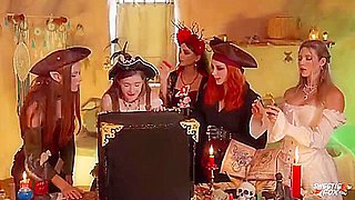 Mayalis And Lil Karina - Diana And Owls Blonde