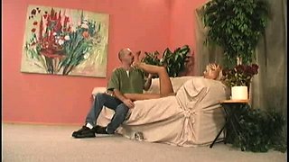 Amateur Foot Fetish Girlfriend Sucks and gives a Footjob