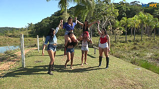 4 Girls