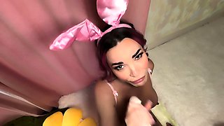 Party teens fingered and licking and toying in hd