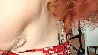 Sweeping Big Beauty Nurse Vicki Decides to Weigh Herself