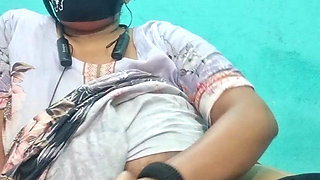 Click If You Can Handle The Heat Solo Girl