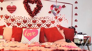 Cute blonde amateur webcam teen masturbating