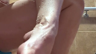 Lila Hotwife’s Shower Tease: I Soap My Big Fake Tits, Play with My Bald Pussy & Show off My Feet!
