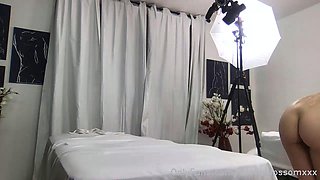 Real masseur massaging blonde babe big boobs